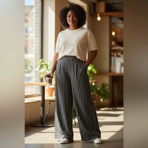 Chic Striped Wide Leg Pants in Black and White